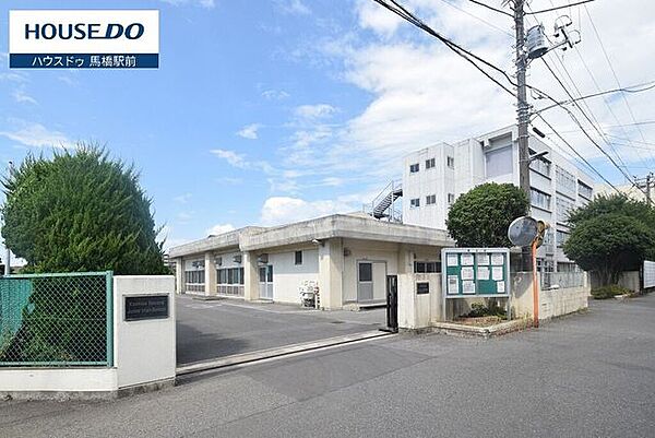 柏市立柏第二中学校学校教育目標「心身ともに健康で知性豊かな中学生の育成」よく考えてやりぬく生徒（自主）豊かな心を持ち、思いやりのある生徒（友愛） 1100m