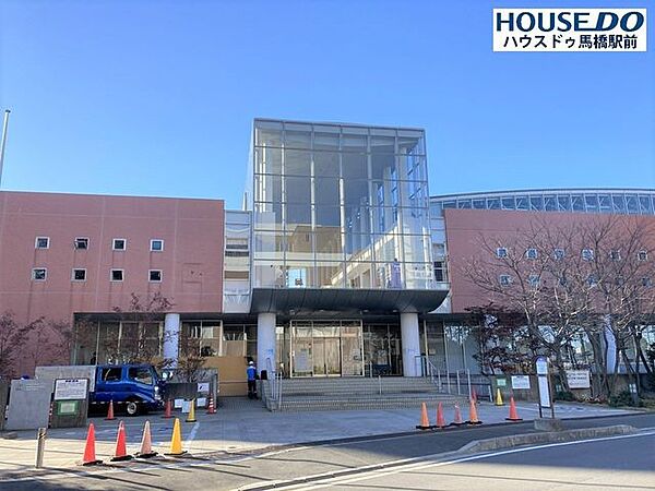 和名ケ谷スポーツセンター屋内温水プールは、深さが変更でき車いすの方もそのまま入場できる「25メートルプール」、全長100メートルの「流水プール」、スライダー付きの「幼児用プール」があります。 700m