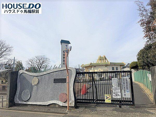 ユーカリ交通公園子ども達が楽しく遊びながら正しい交通知識・交通ルールを学ぶことができるように作られた公園です。 300m