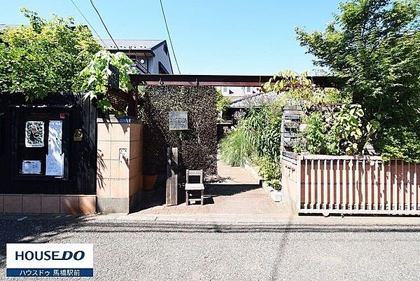 カフェアンドギャラリーアンティグア隠れ家的な古民家風カフェ。待ち合わせやランチデートにもぴったり♪予約した方が良いですよ。 200m