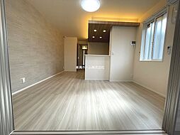 Hermanos　del　espacio 202 2階1LDKのリビング/ダイニング