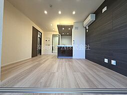 GRAMM岩倉 203 2階1LDKのリビング/ダイニング