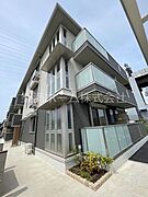 上鳥羽口駅より徒歩9分 3階 築3年2ヶ月の賃貸物件