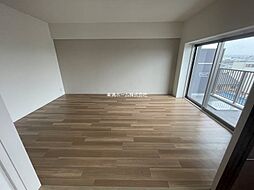 Raffine 京都上鳥羽 102 1階2LDKのリビング/ダイニング