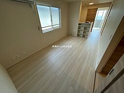 アイル京都山科 303 3階1LDKのリビング/ダイニング