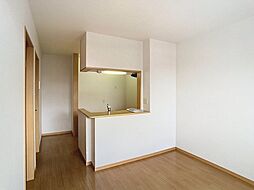 アメジストM&S 203 2階2DKのリビング/ダイニング