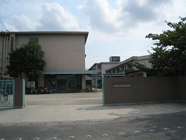 枚方市立中宮小学校（1610m）