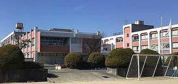 交野市立交野みらい小学校（779m）