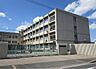 周辺：枚方市立長尾西中学校（686m）
