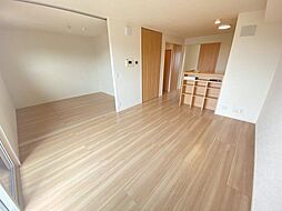 ソレイユ・ルヴァン　I 0303 3階2LDKのリビング/ダイニング