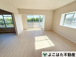 グリーンヒル貝取 3LDKのリビング/ダイニング