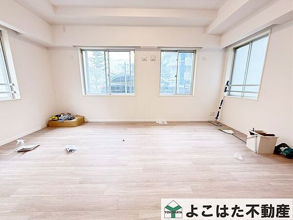 子ども部屋にもぴったりな明るいお部屋です。