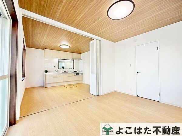 部屋数が多いのでライフスタイルに合わせて柔軟に活用できます。家族それぞれにプライベート空間を確保でき、子ども部屋や書斎、趣味の部屋として！