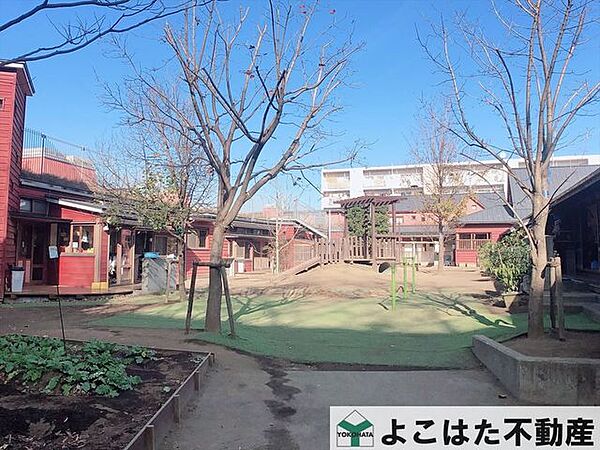 ひらお保育園 徒歩12分。 900m