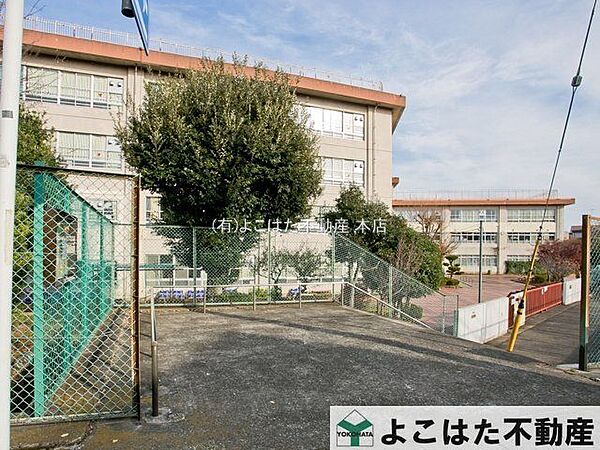 川崎市立長尾小学校 徒歩2分。 160m