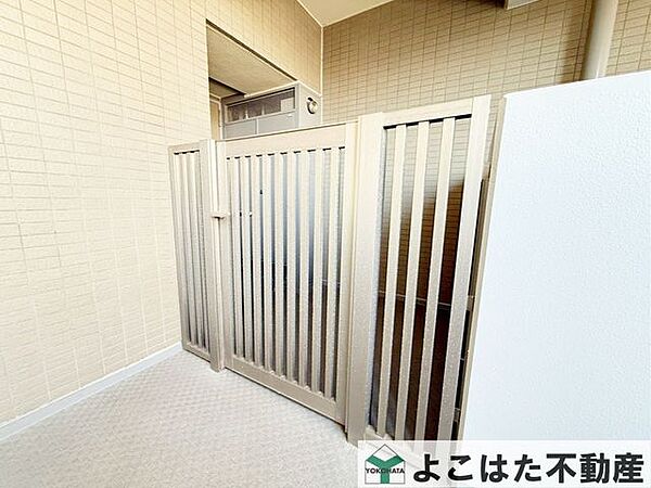 全室クロス貼り替え＆建具交換済み！明るく清潔感あふれる快適な居住空間に仕上がっています。
