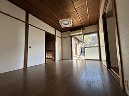 長浜市石田町貸家 1階8LDKのリビング/ダイニング