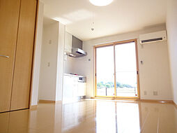 セジュール都 102 1階ワンルームのリビング/ダイニング