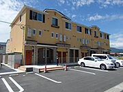 安曇川駅より徒歩7分 築10年11ヶ月 3階建の賃貸物件