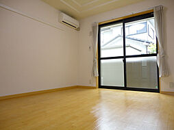 オアシスコート古沢 201 2階1Kのリビング/ダイニング