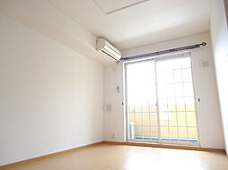 ファミーユ　アン 104 1階1LDKのリビング/ダイニング