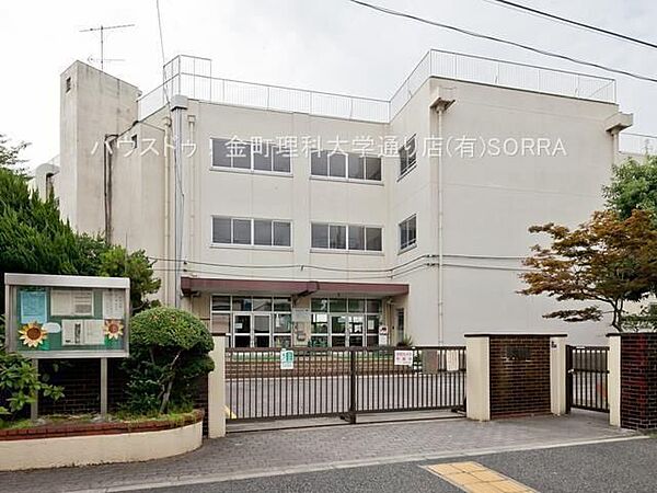 北野小学校 180m