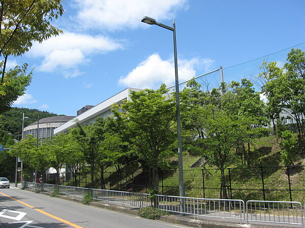 画像9:【大学】大阪医科薬科大学 阿武山キャンパス（薬学部）まで2810ｍ