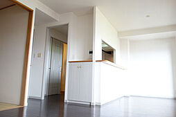 JR東海道・山陽本線 近江八幡駅 徒歩8分の賃貸マンション 3階3LDKのリビング/ダイニング