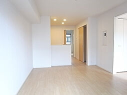 JR湖西線 小野駅 徒歩13分の賃貸アパート 1階1LDKのリビング/ダイニング