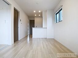 バンブー　オン 201 2階2LDKのリビング/ダイニング