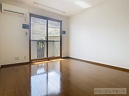 モナリエ 101 1階1Kのリビング/ダイニング