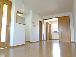 Ｓ．Ｃ．Ｃ．ＨーＫ 101 1階1LDKのリビング/ダイニング