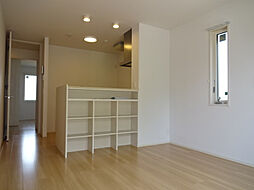 Empereur 201 2階1LDKのリビング/ダイニング