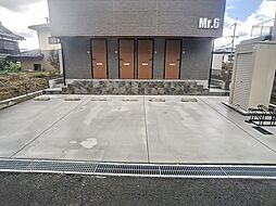 4 / 11