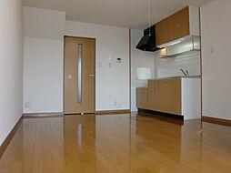 クレストビレッジII 1 1階2DKのリビング/ダイニング