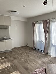 ルマロン 201 2階1LDKのリビング/ダイニング