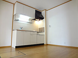 ヴィラ　アンソレイエIII 101 1階2DKのリビング/ダイニング