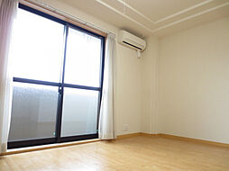 シャトーグランツァ 101 1階1LDKのリビング/ダイニング