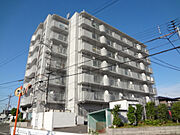 能登川駅より徒歩17分 築35年6ヶ月 8階建の賃貸物件