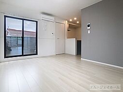 フルール彦根 102 1階1LDKのリビング/ダイニング