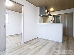 CA彩り 201 2階1LDKのリビング/ダイニング