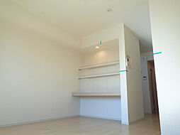 クレセラ　キャトル 102 1階ワンルームのリビング/ダイニング