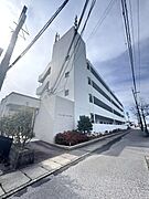 モン・シェリマ・シェリ 2階 築28年1ヶ月の賃貸物件