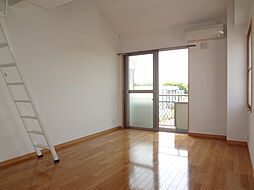 ウエストヴィレッジI 302 3階1Kのリビング/ダイニング