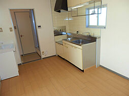 アクティブ貝田 207 2階2DKのリビング/ダイニング