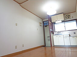 近江鉄道近江本線 愛知川駅 徒歩10分の賃貸アパート 2階1LDKのリビング/ダイニング