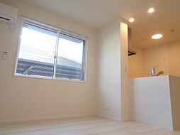 JR東海道・山陽本線 栗東駅 徒歩14分の賃貸アパート 1階1LDKのリビング/ダイニング