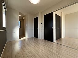 JR東海道・山陽本線 守山駅 徒歩32分の賃貸アパート 2階1LDKのリビング/ダイニング