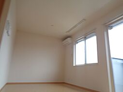 JR東海道・山陽本線 草津駅 徒歩32分の賃貸アパート 2階2LDKのリビング/ダイニング