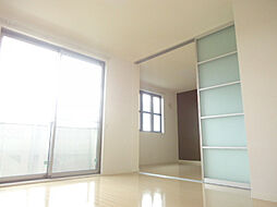 JR東海道・山陽本線 南彦根駅 徒歩11分の賃貸アパート 2階2LDKのリビング/ダイニング